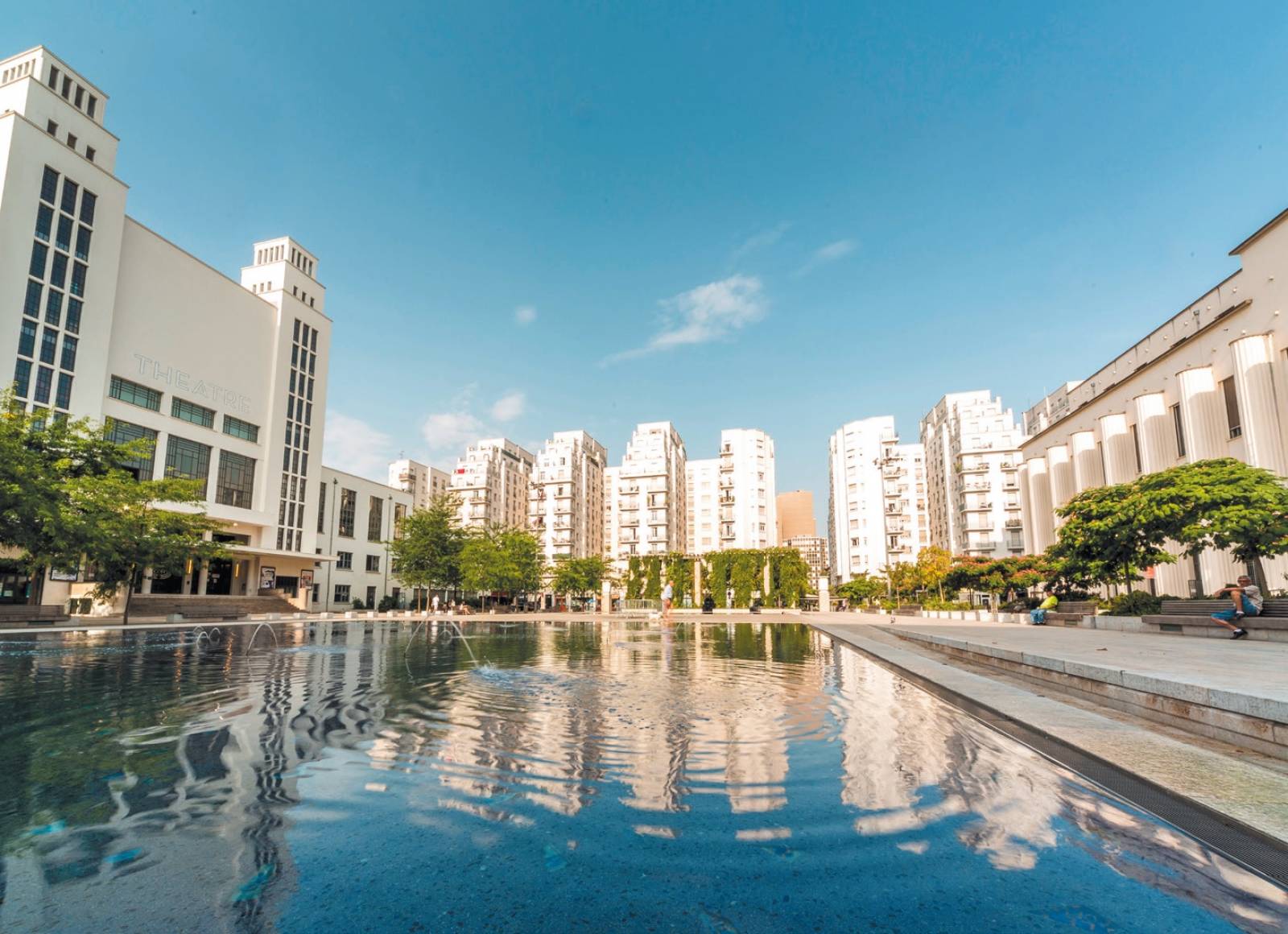 Obtenir un devis rapide pour la pose d'une porte de garage basculante à Lyon 6 Brotteaux